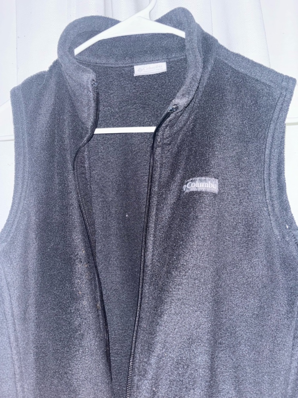 Columbia Dark Gray Fleece Vest with Blue Accent